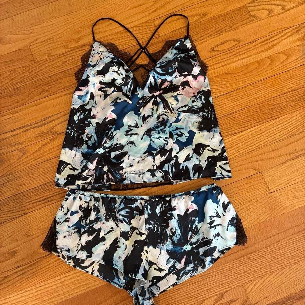 Victoria's Secret Set